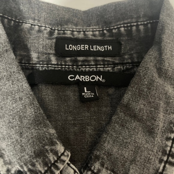 Men’s short sleeve distressed black/gray button down in large - Picture 3 of 6